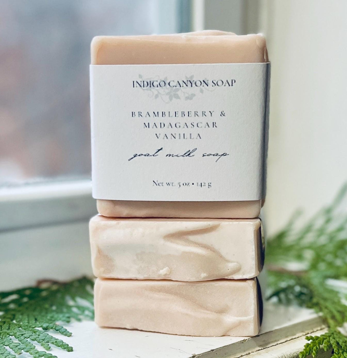 Brambleberry & Madagascar Vanilla Goat Milk Bar – Black Raspberry Scented Soap